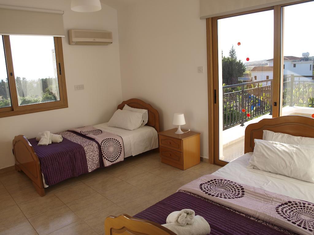 Mariandy Villa 2 Coral Bay Ruang foto