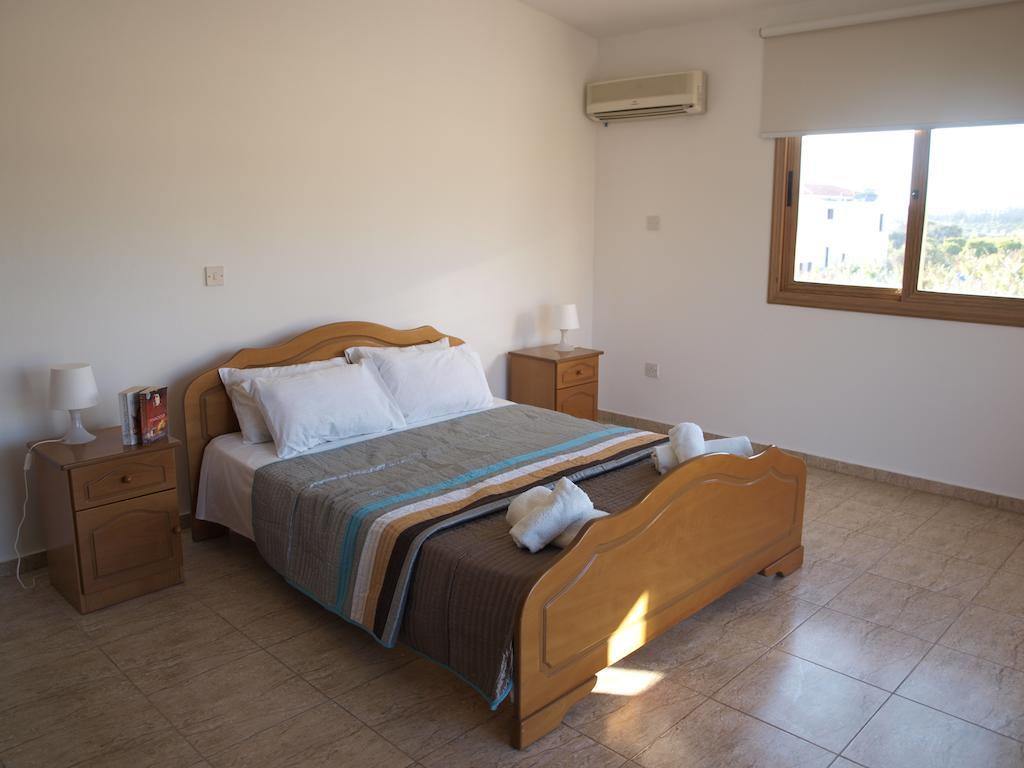 Mariandy Villa 2 Coral Bay Ruang foto