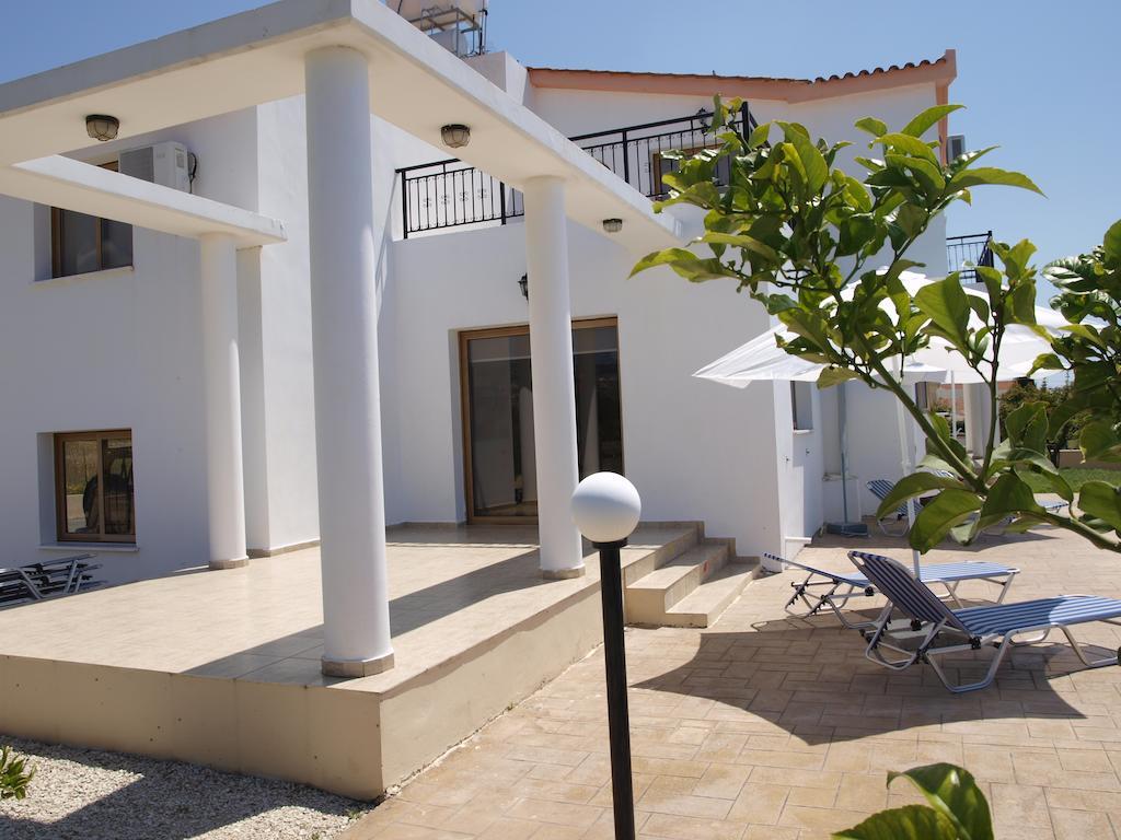 Mariandy Villa 2 Coral Bay Bagian luar foto