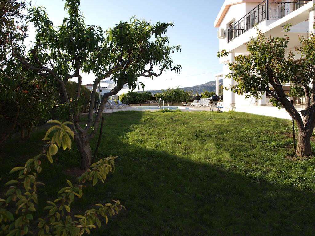 Mariandy Villa 2 Coral Bay Bagian luar foto